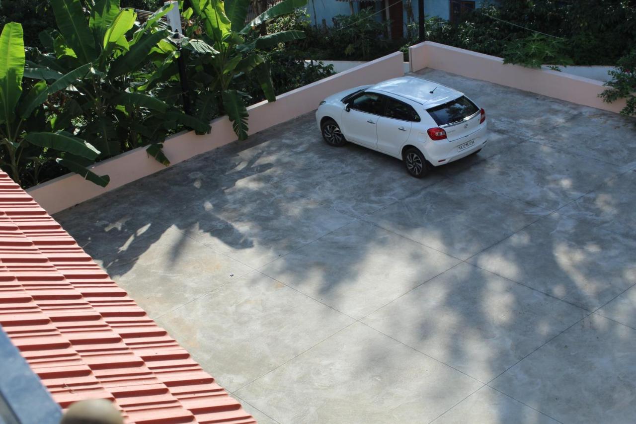 Sri Lakshmi Estates Apartment Siddapura  Luaran gambar